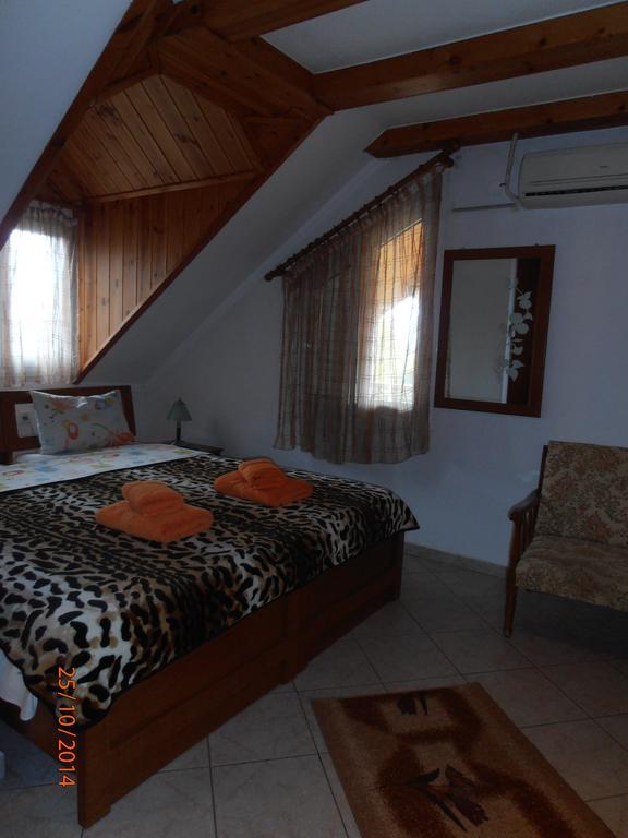 Guesthouse Agnandi Loutraki  Phòng bức ảnh