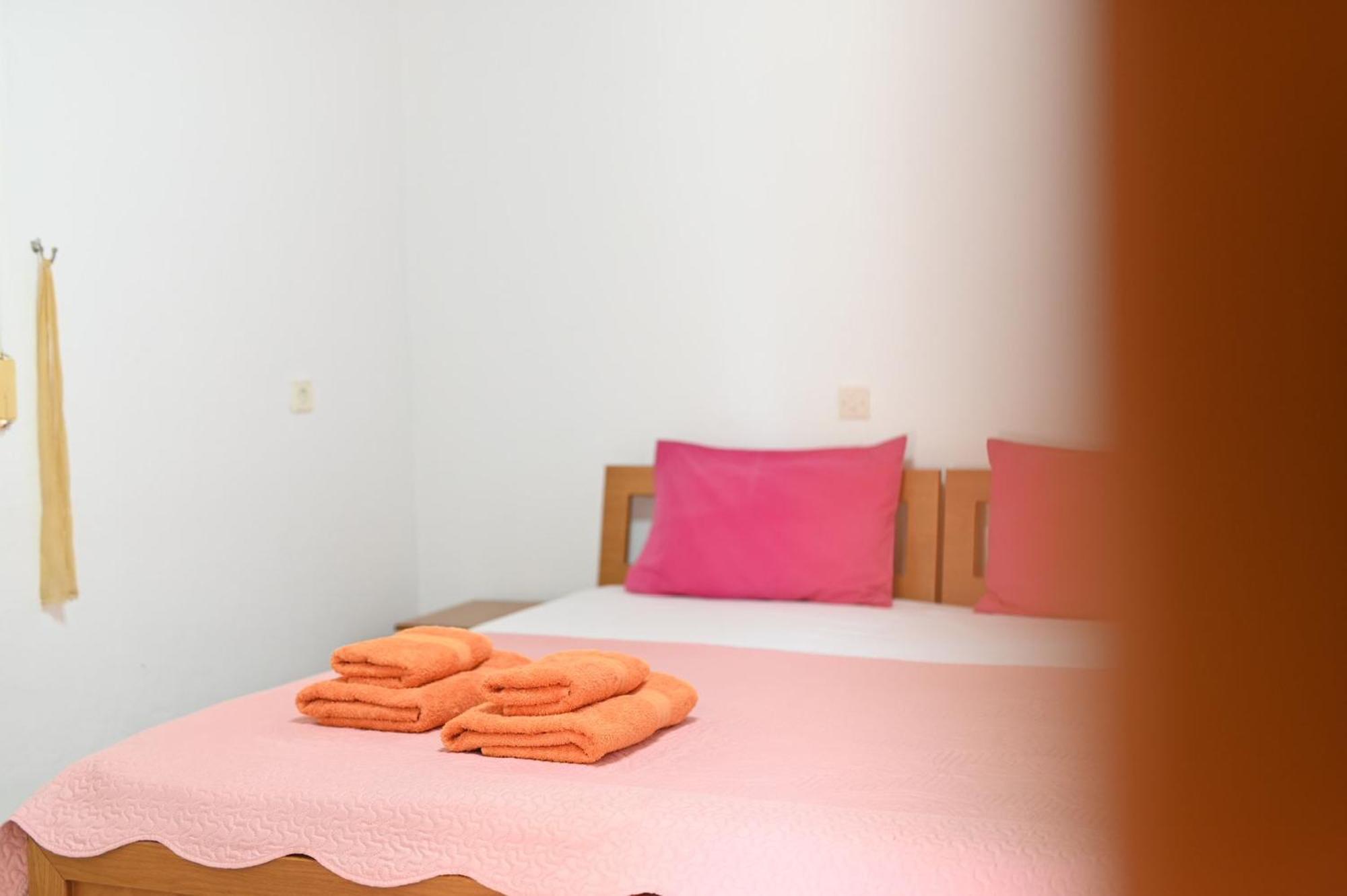 Guesthouse Agnandi Loutraki  Ngoại thất bức ảnh