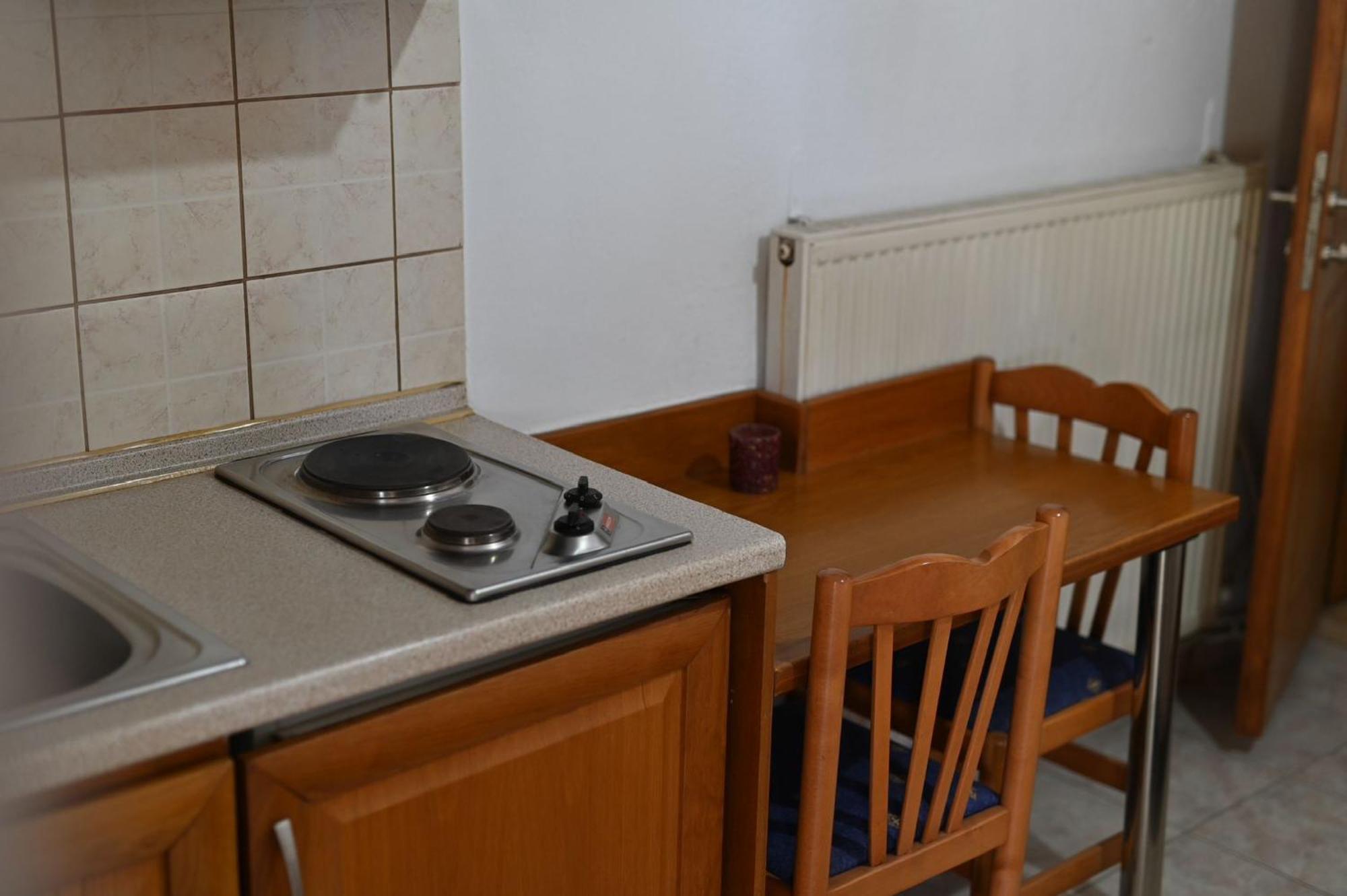 Guesthouse Agnandi Loutraki  Ngoại thất bức ảnh