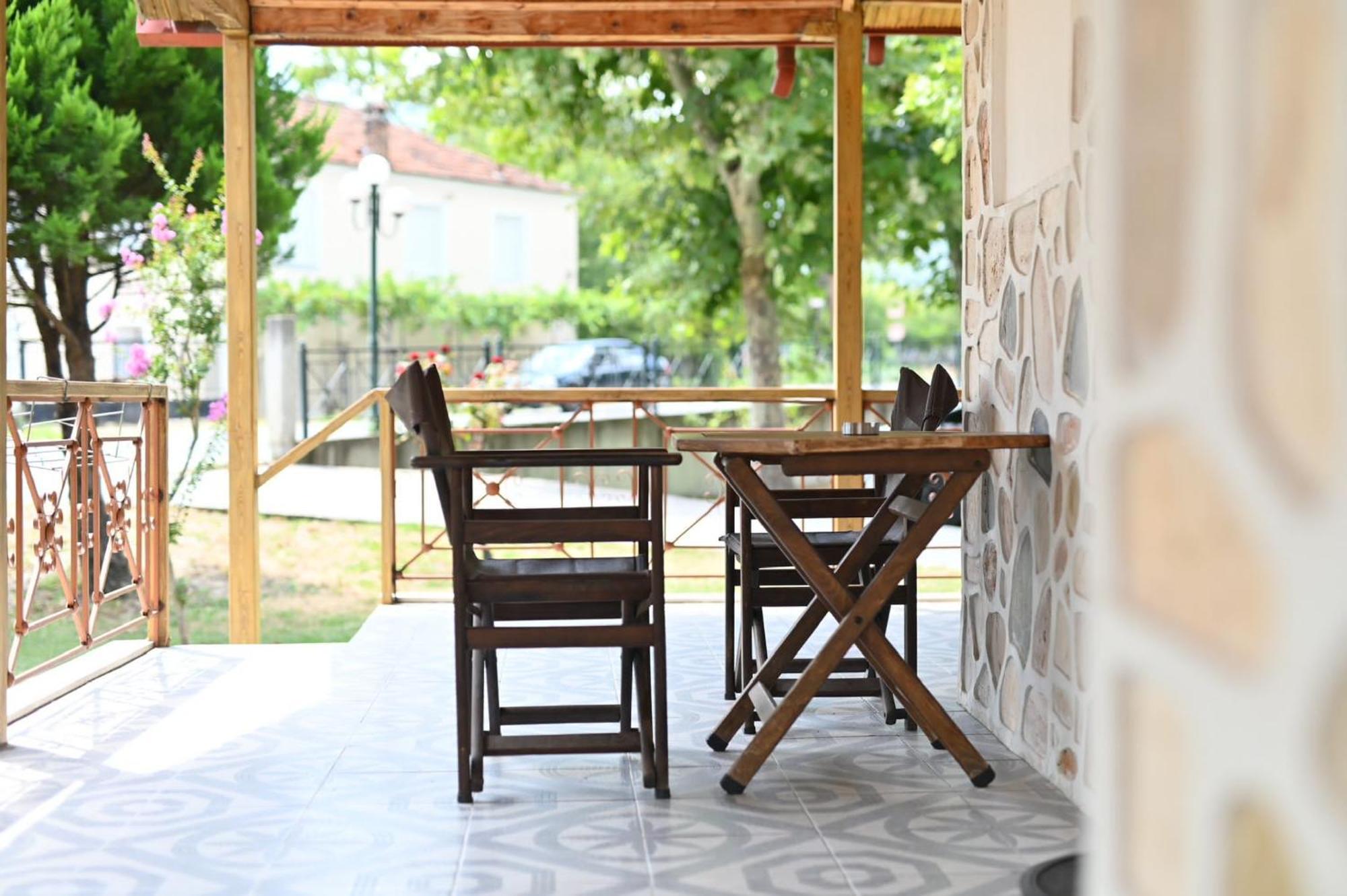Guesthouse Agnandi Loutraki  Ngoại thất bức ảnh