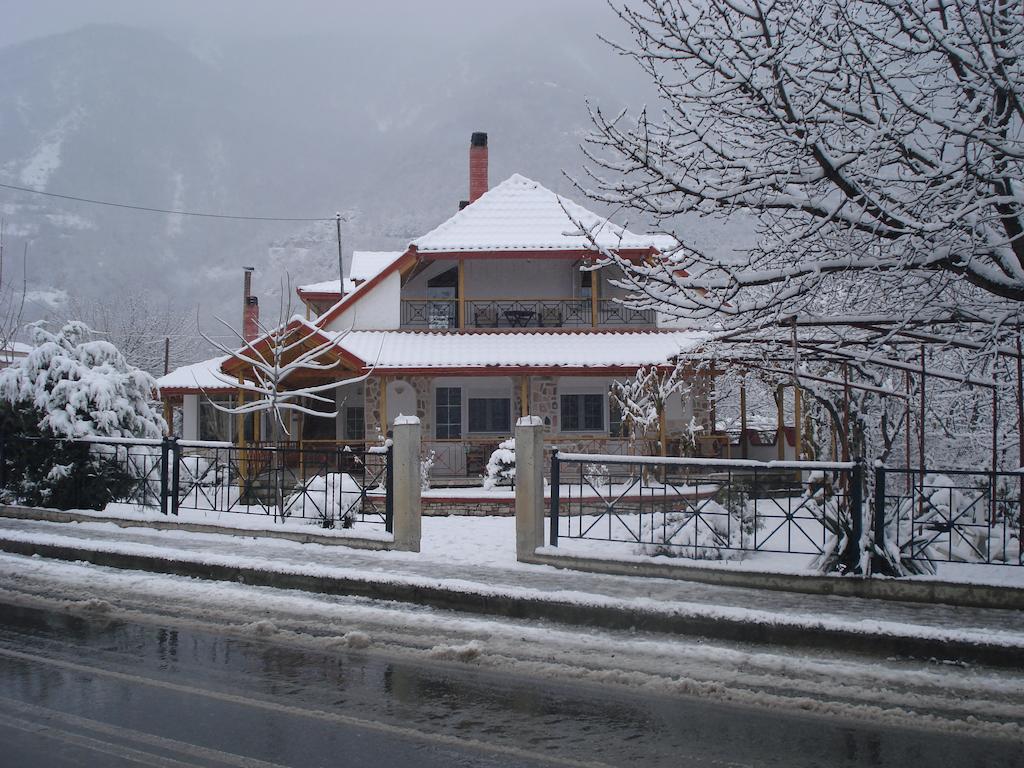 Guesthouse Agnandi Loutraki  Ngoại thất bức ảnh