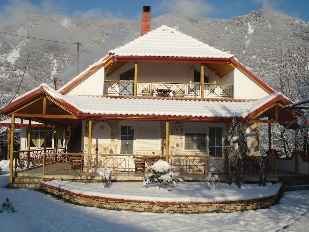 Guesthouse Agnandi Loutraki  Ngoại thất bức ảnh