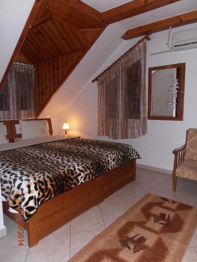 Guesthouse Agnandi Loutraki  Ngoại thất bức ảnh