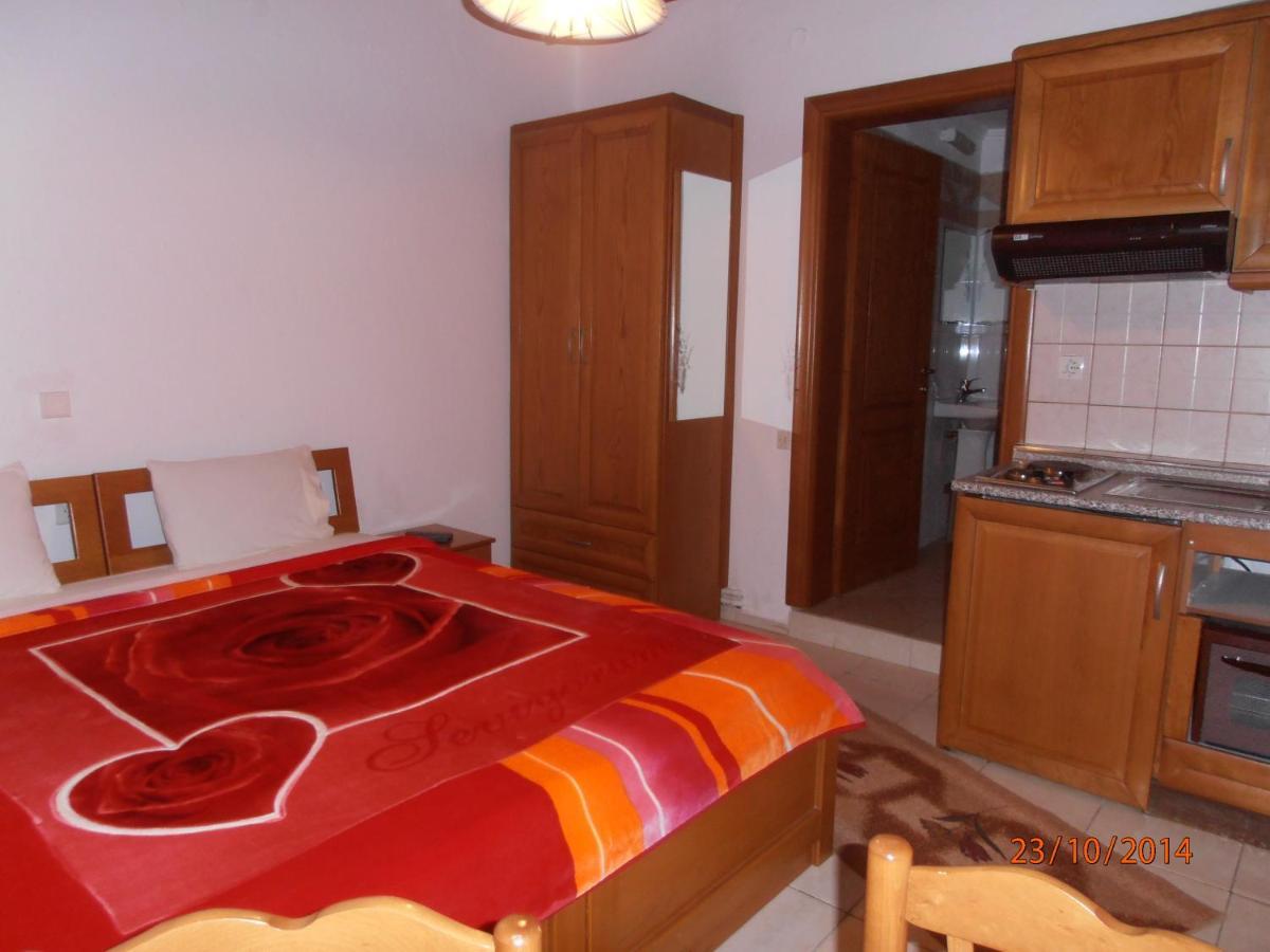 Guesthouse Agnandi Loutraki  Phòng bức ảnh